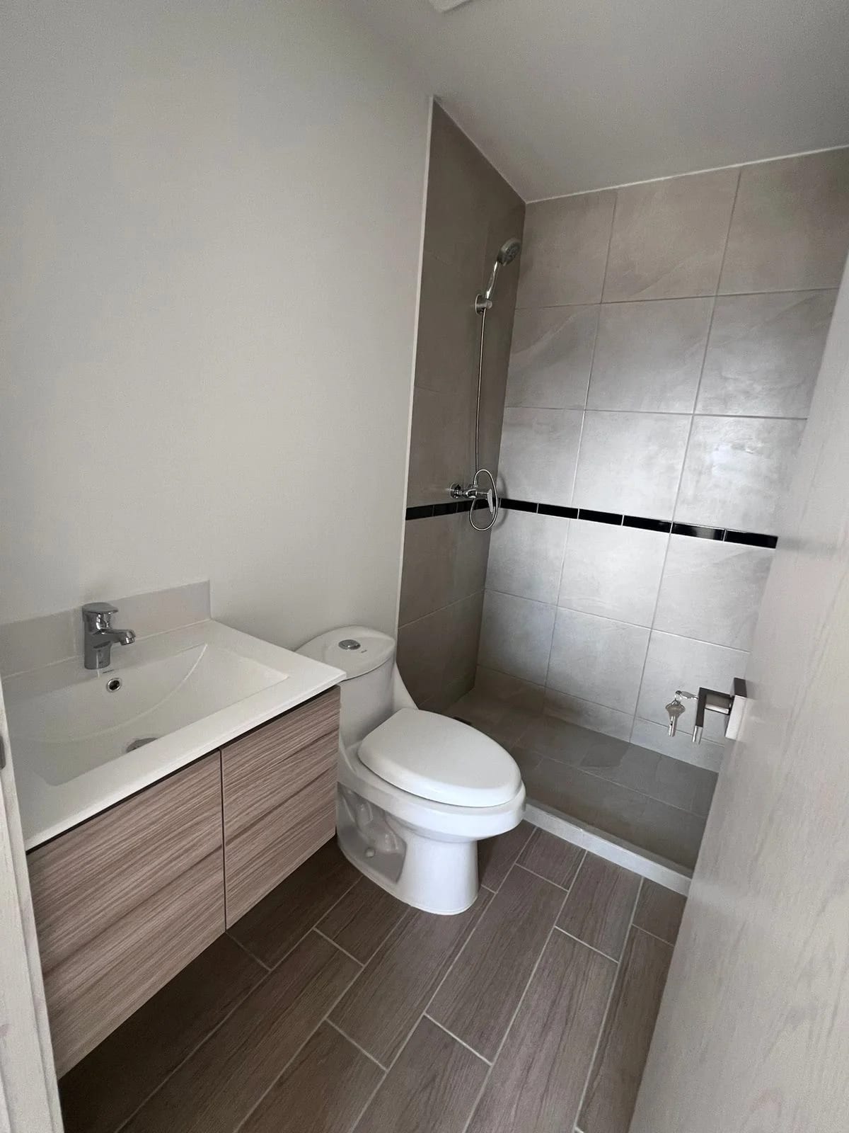 VENTA/RENTA APARTAMENTO ZONA 12 — foto 9 de 9