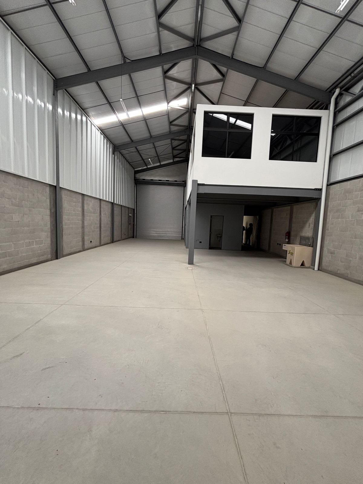 Ofibodega A en Renta desde 468.60 m² cerca de la Vas — foto 8 de 10