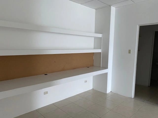 Venta / Alquiler Oficina Zona Pradera Zona 10 — foto 6 de 9