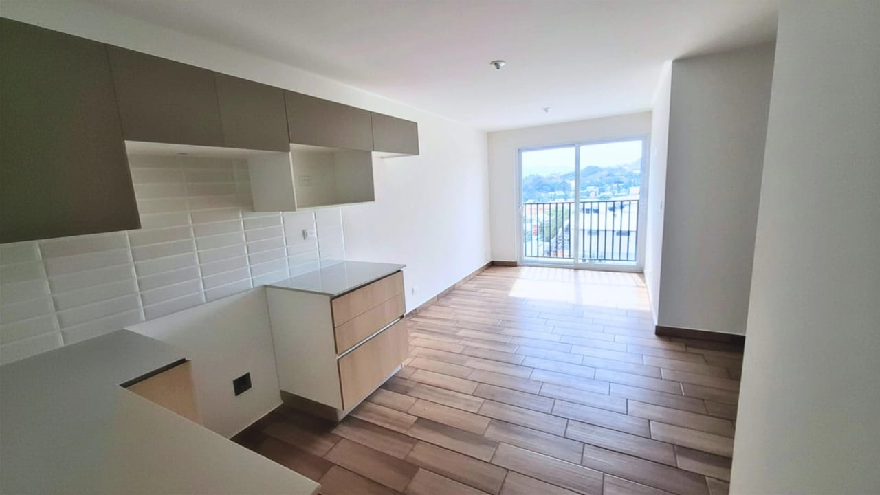 Apartamento en venta en zona 17, Lares 17. — foto 4 de 15