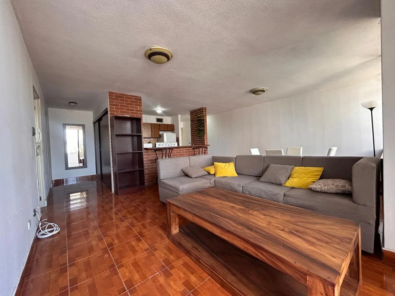 Apartamento en renta Zona 10 sobre Avenida Reforma — foto 6 de 9