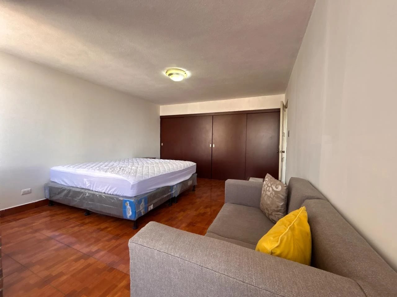 Apartamento en renta Zona 10 sobre Avenida Reforma — foto 9 de 9