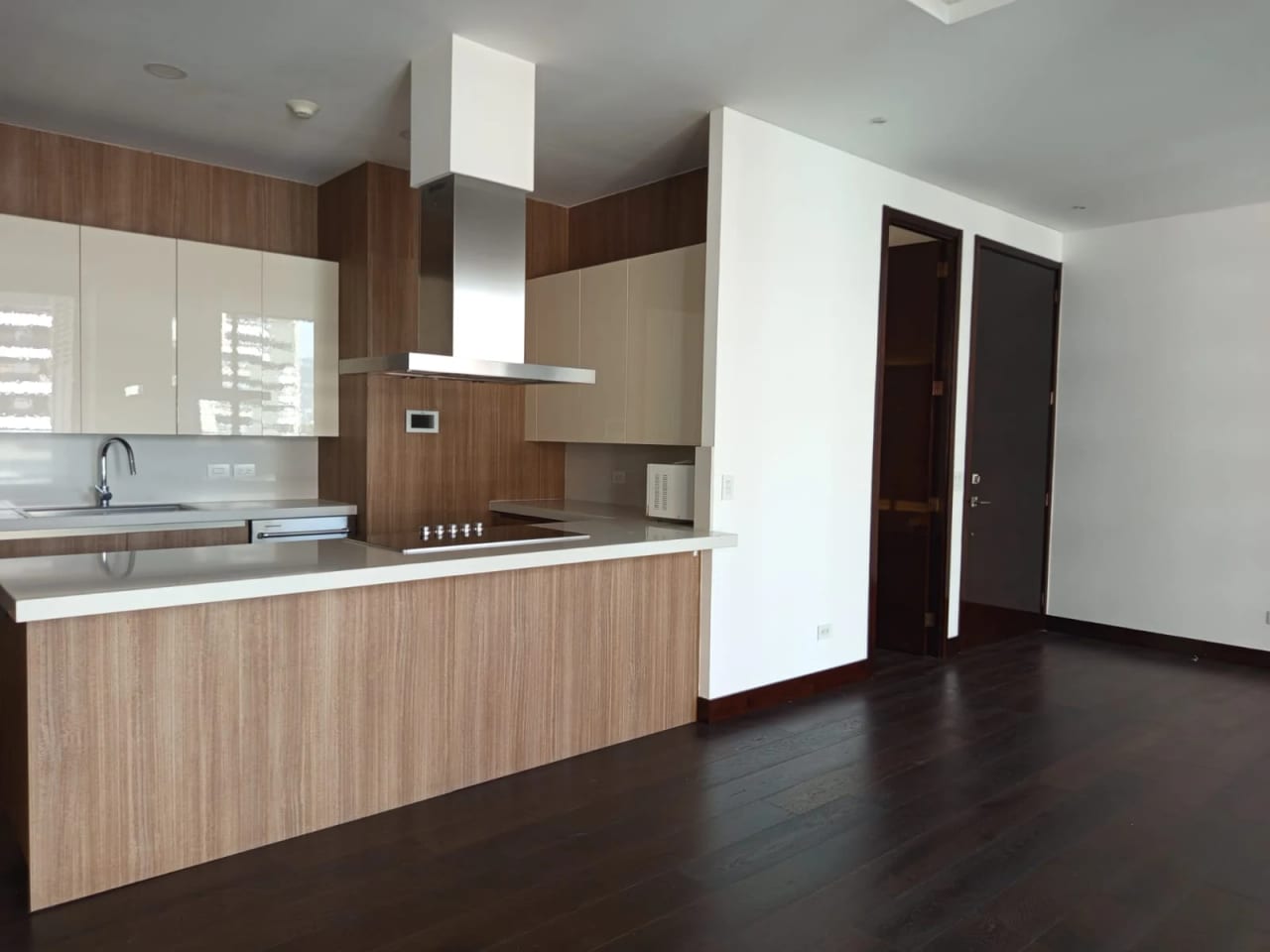 Apartamento en Zona 14 — Disponible en Venta y Renta — foto 3 de 17