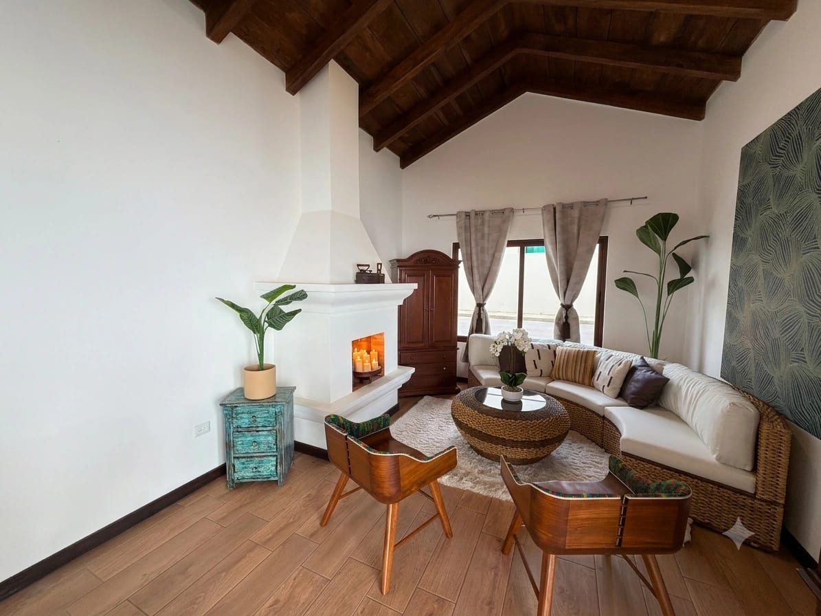 Casa en Renta en San Pedro las Huertas Antigua Guatemala — foto 1 de 17