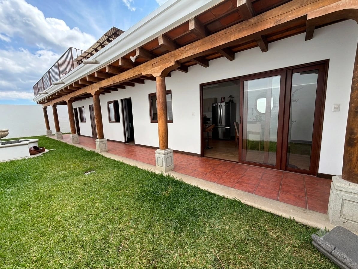 Casa en Renta en San Pedro las Huertas Antigua Guatemala — foto 8 de 17