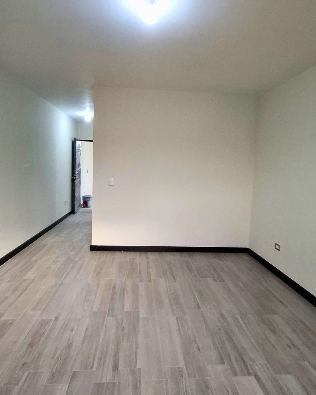 Casa en venta en zona 16, entrega inmediata. — foto 6 de 9