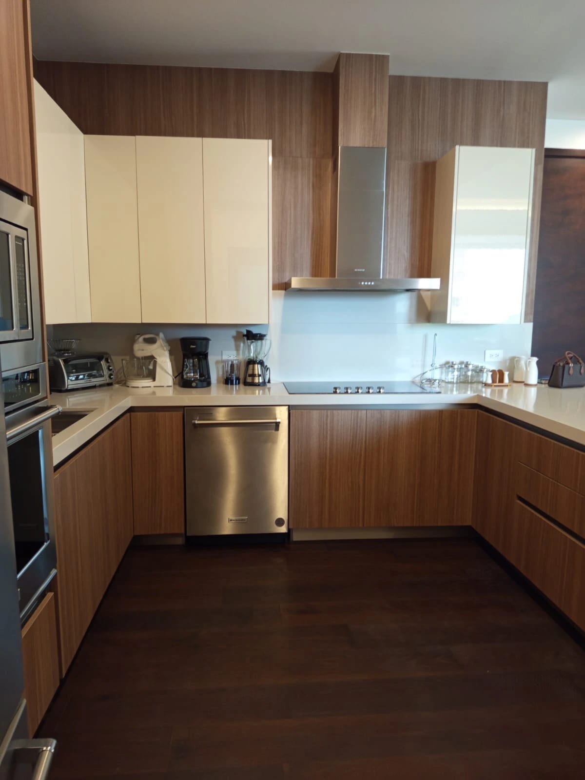 Apartamento en Zona 14 (renta Amueblado /con Opción a Venta) — foto 6 de 17