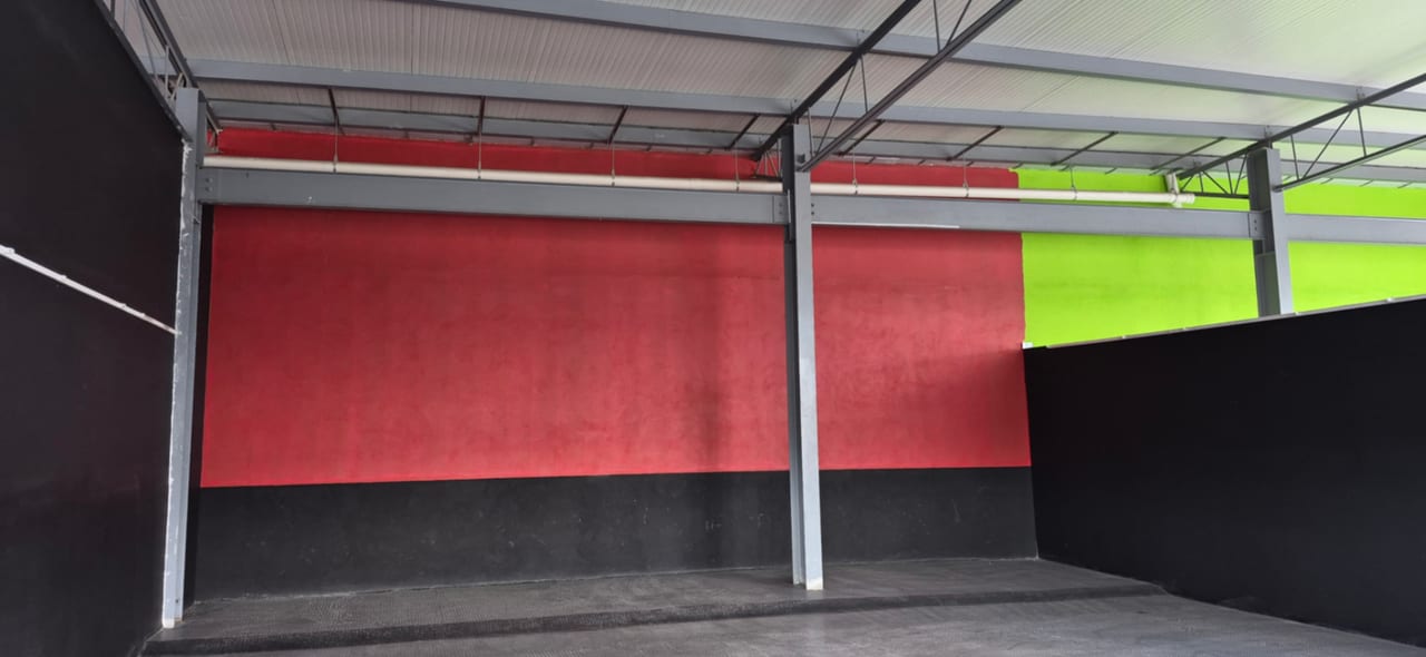 Espacioso Local Comercial de 1,305 m² en RENTA ¡excelente ubicación! — foto 9 de 11