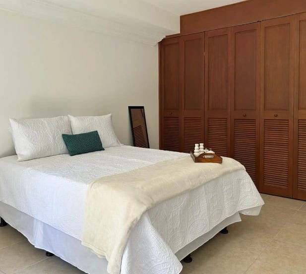Apartamento Efficiency Amueblado en Renta — Zona 16 — foto 2 de 5
