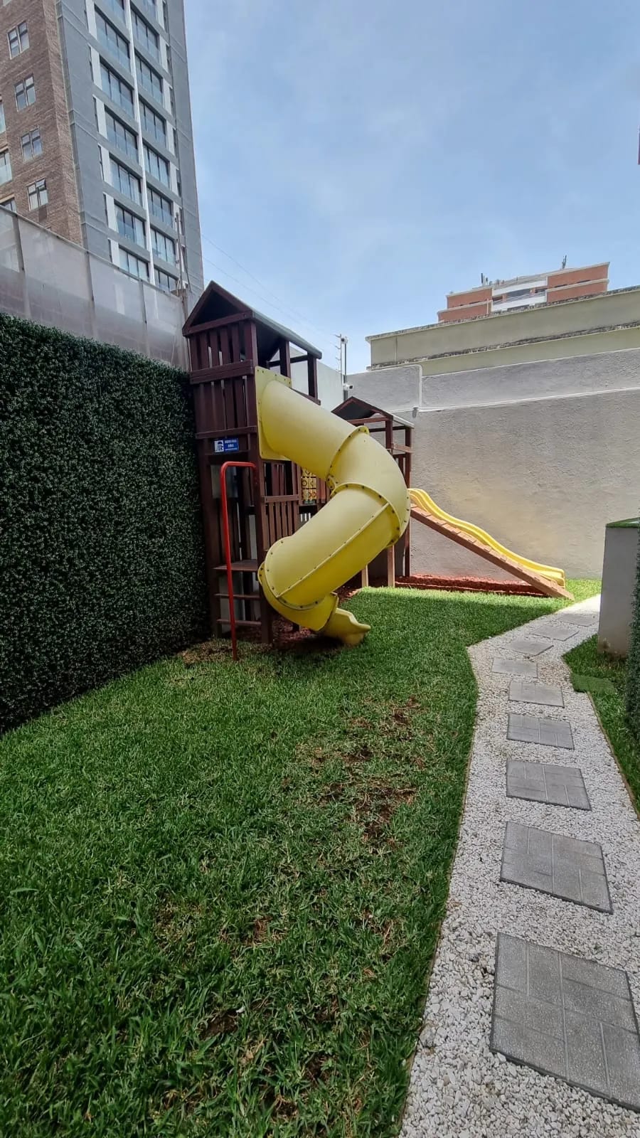 Amplio y Elegante Apartamento en Venta Ubicado en Zona 10 — foto 16 de 16