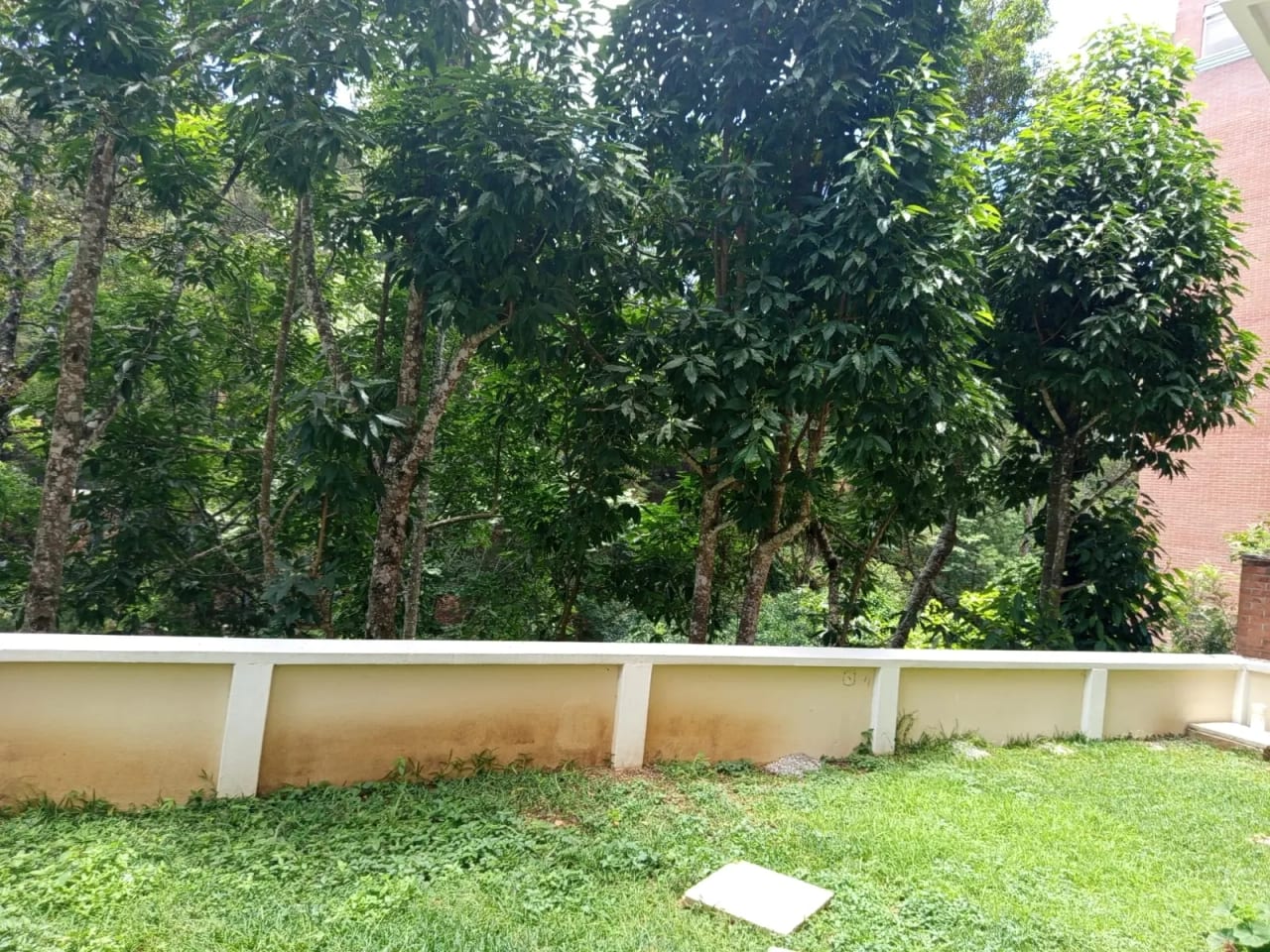 Apartamento en Renta y Venta en zona 16 Colonia La Montaña — foto 13 de 14