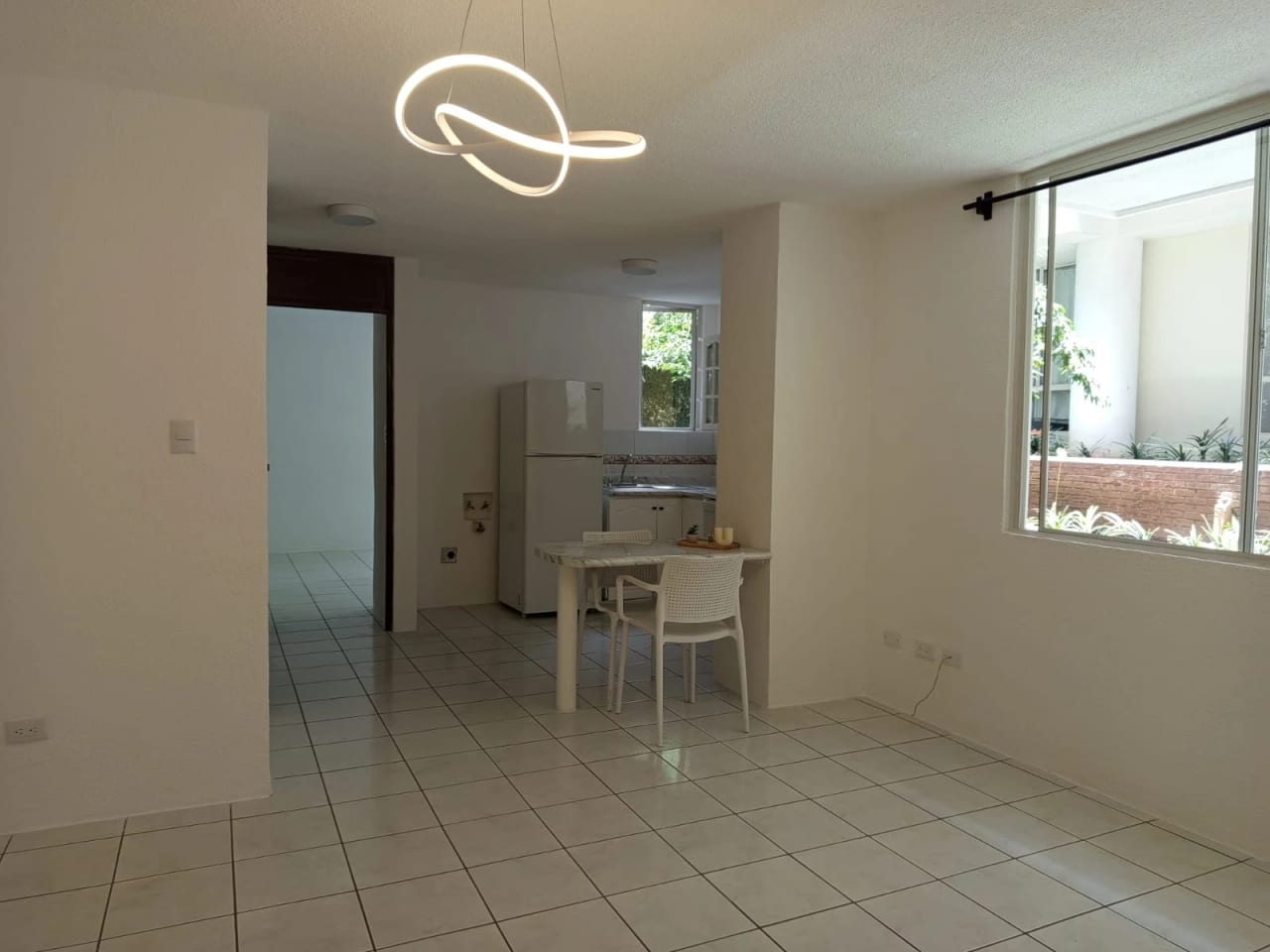 Apartamento en Renta y Venta en zona 16 Colonia La Montaña — foto 3 de 14