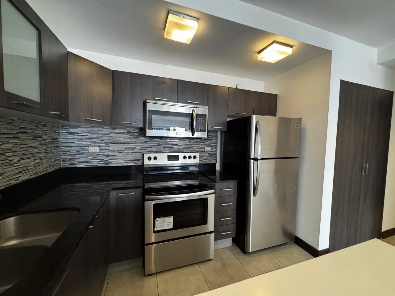 Apartamento en Venta – Torre NEO, Zona 10 — foto 1 de 16