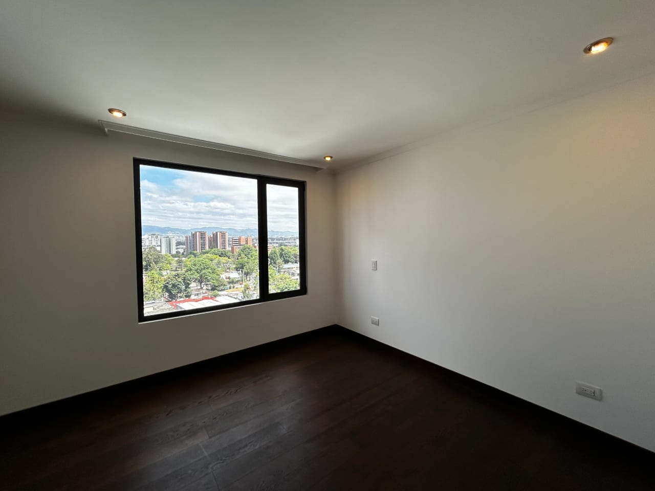 Dormitorio 3 — Apartamento Inteligente de Lujo en Renta Zona 14 — foto 7 de 17