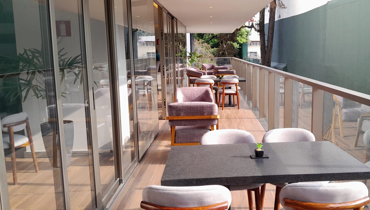 Apartamento en Renta Edificio ATARAH Zona 10 — foto 5 de 17