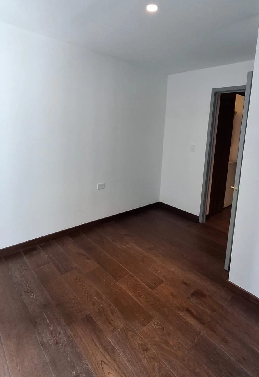 Apartamento en Renta Edificio ATARAH Zona 10 — foto 13 de 17