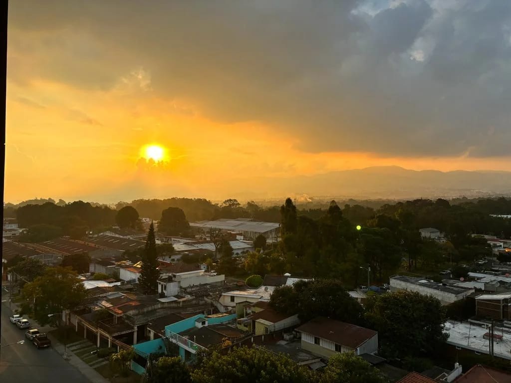 Apartamento En Venta Premium en zona 11 — foto 11 de 14