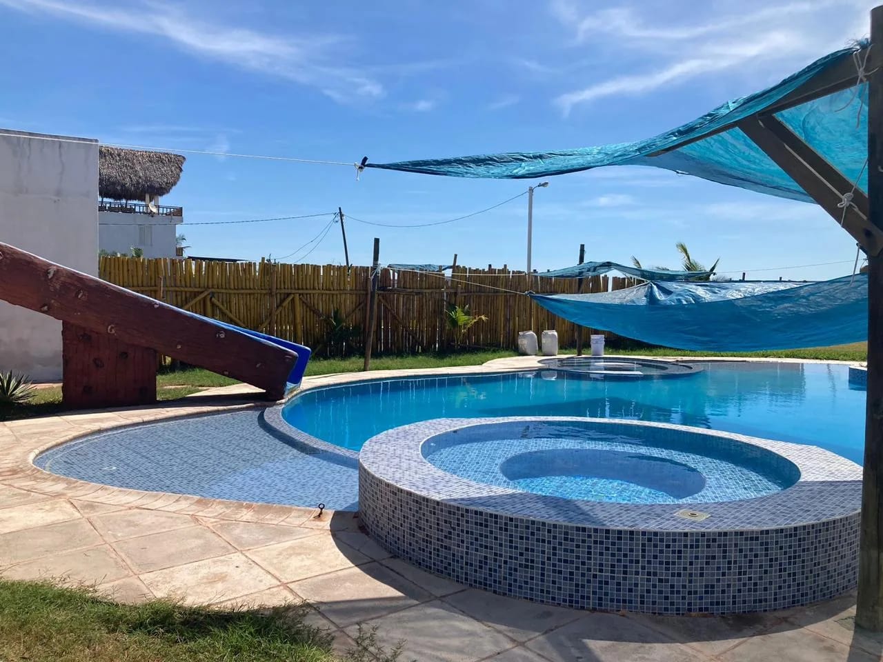 Chalet Estelita carretera a Monterrico — foto 1 de 10
