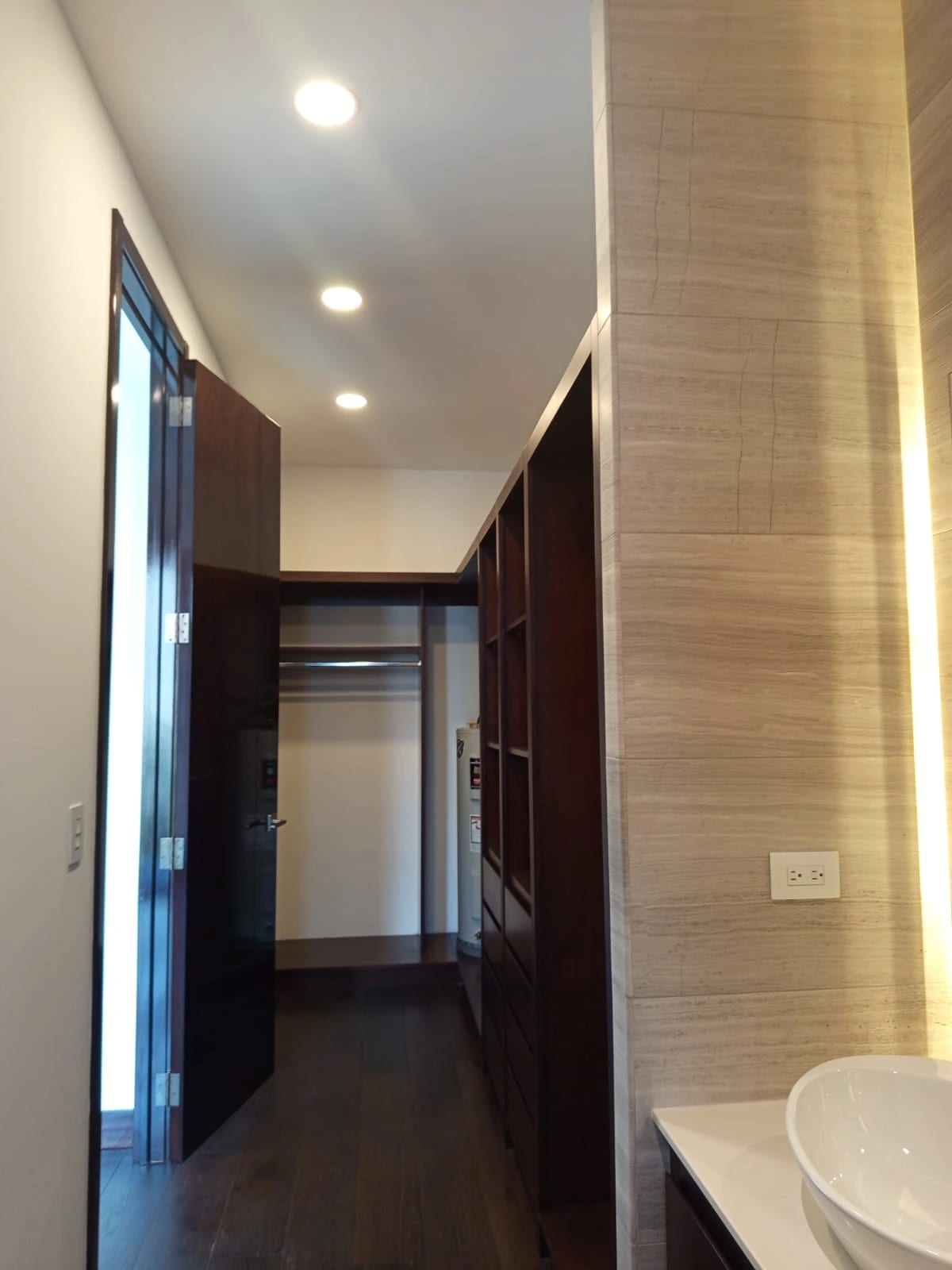 Apartamento en Renta y Venta Zona 14 de 2 habitaciones — foto 10 de 17