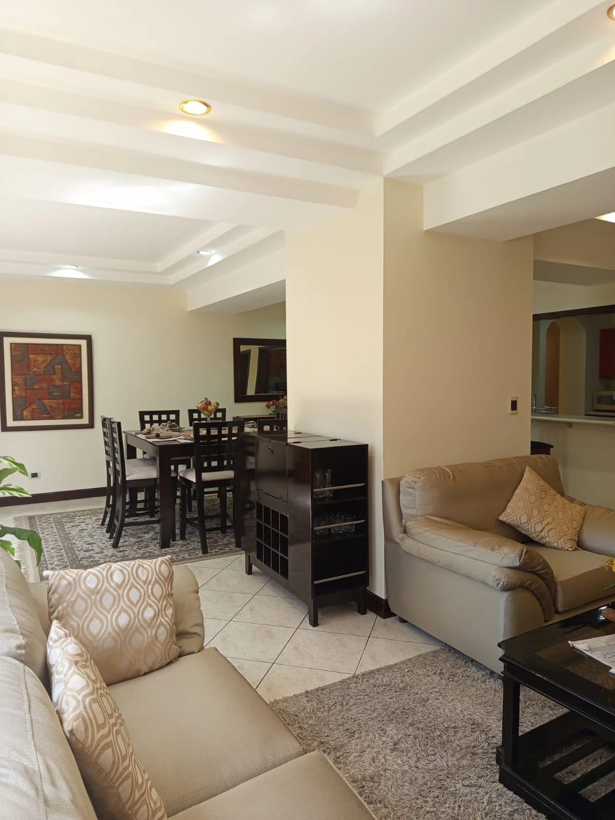 Apartamento en renta amueblado en zona 10 de 3 habitaciones — foto 16 de 17