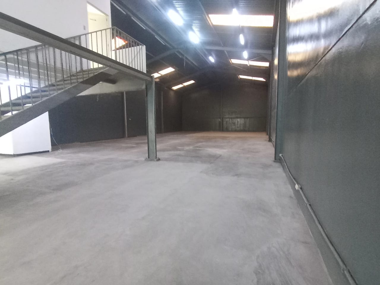 Ofibodega en renta en Villa Nueva — foto 3 de 10