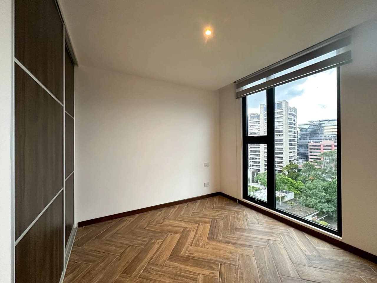 Dormitorio 2 — APARTAMENTO EN VENTA Edificio Naori Zona 10 — foto 6 de 15