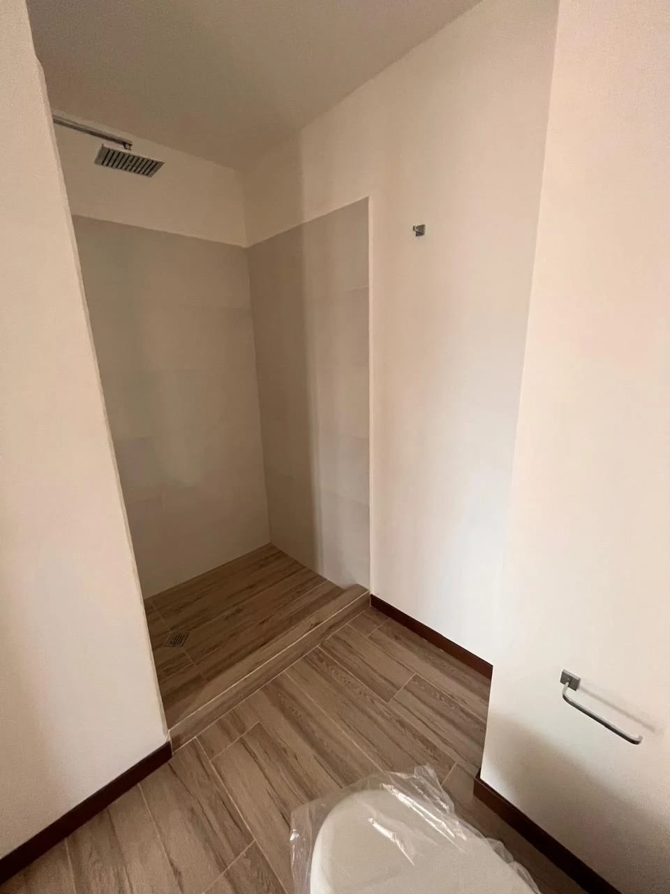 Apartamento de 2 habitaciones en Venta en Zona 10 — foto 5 de 7