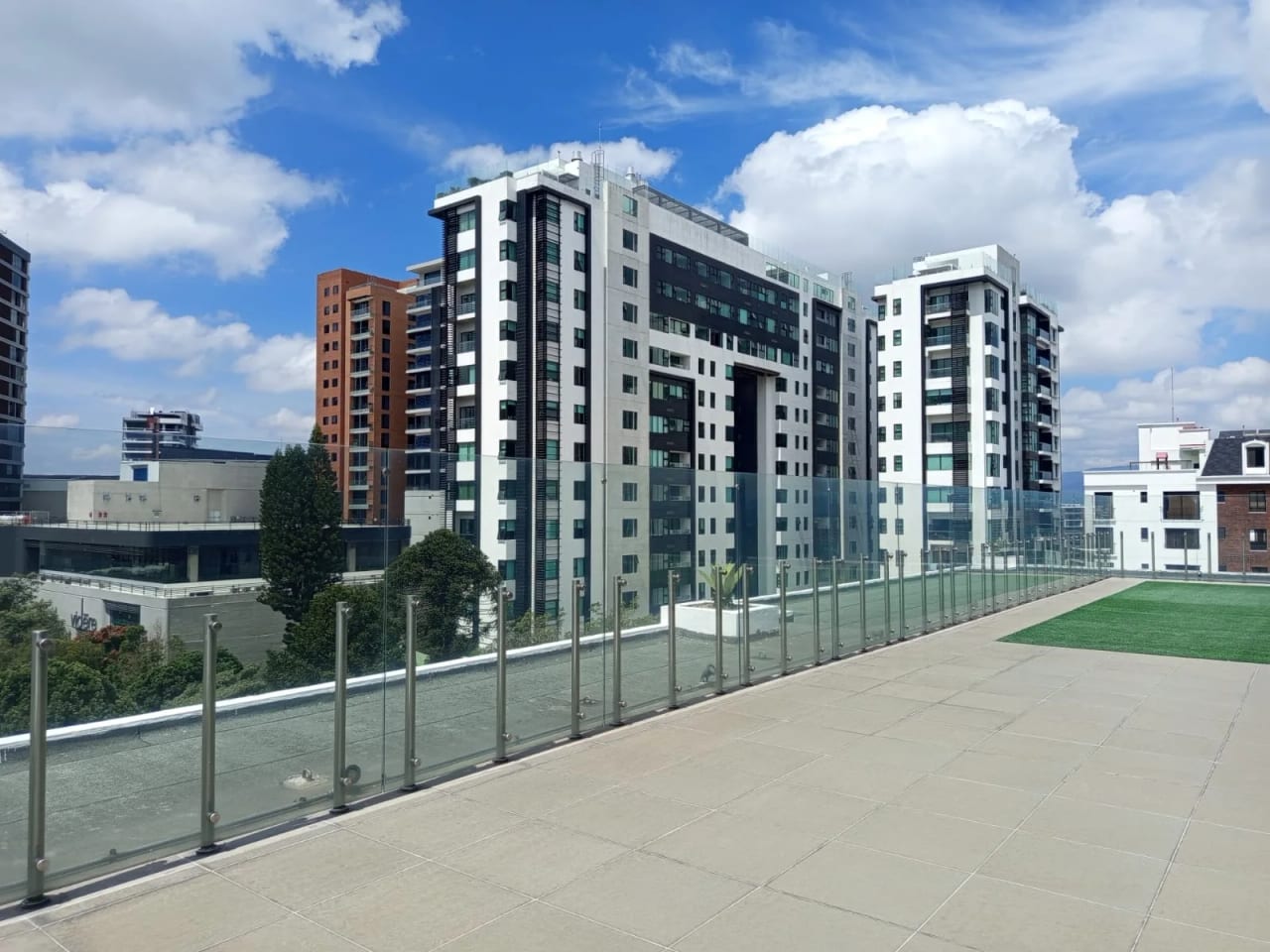 Se Rentan Apartamentos de Dos Habitaciones en Zona 15 Amueblados — foto 5 de 17
