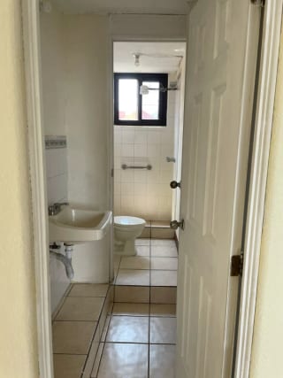 CASA EN VENTA En CASA GRANDE Km. 10 RUTA AL ATLANTICO — miniatura 4 de 17