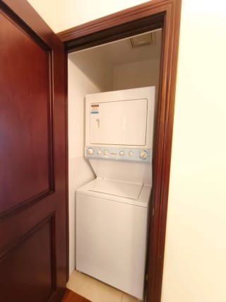 Apartamento Amueblado en Venta y Renta en Zona 14 — miniatura 14 de 17