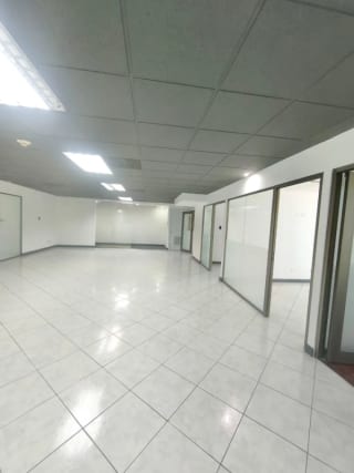 Oficina en Renta zona 14 — miniatura 3 de 11