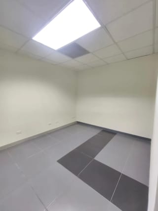 Oficina en Renta zona 14 — miniatura 8 de 16