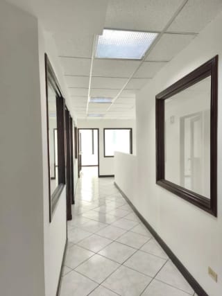 Oficina en Renta zona 14 — miniatura 6 de 11