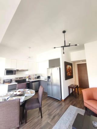 Apartamento  Amueblado en Renta - Zona 10 (Opción a Venta) — miniatura 17 de 17