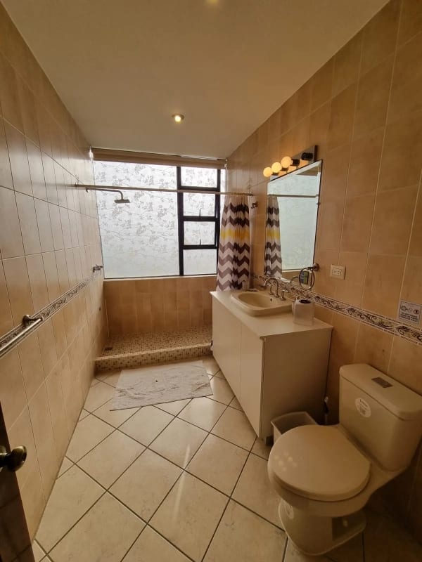 Apartamento Amueblado en Renta o Venta Zona 10 — foto 14 de 17