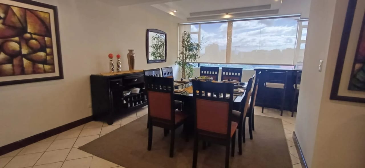 Apartamento Amueblado en Renta o Venta Zona 10 — foto 6 de 17