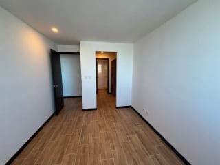Apartamento en Renta en Essenza, zona 13, Guatemala — miniatura 10 de 13