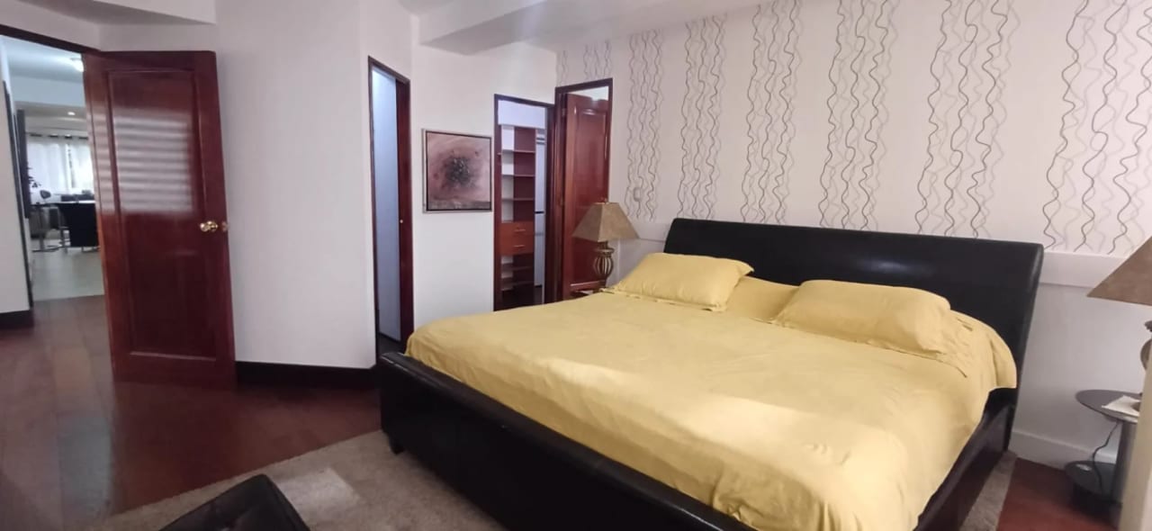 Apartamento amueblado en renta o venta en zona 10 — foto 5 de 16