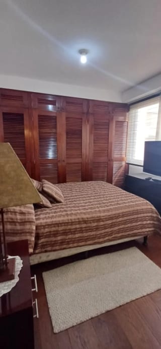 Apartamento amueblado en renta o venta en zona 10 — miniatura 3 de 16