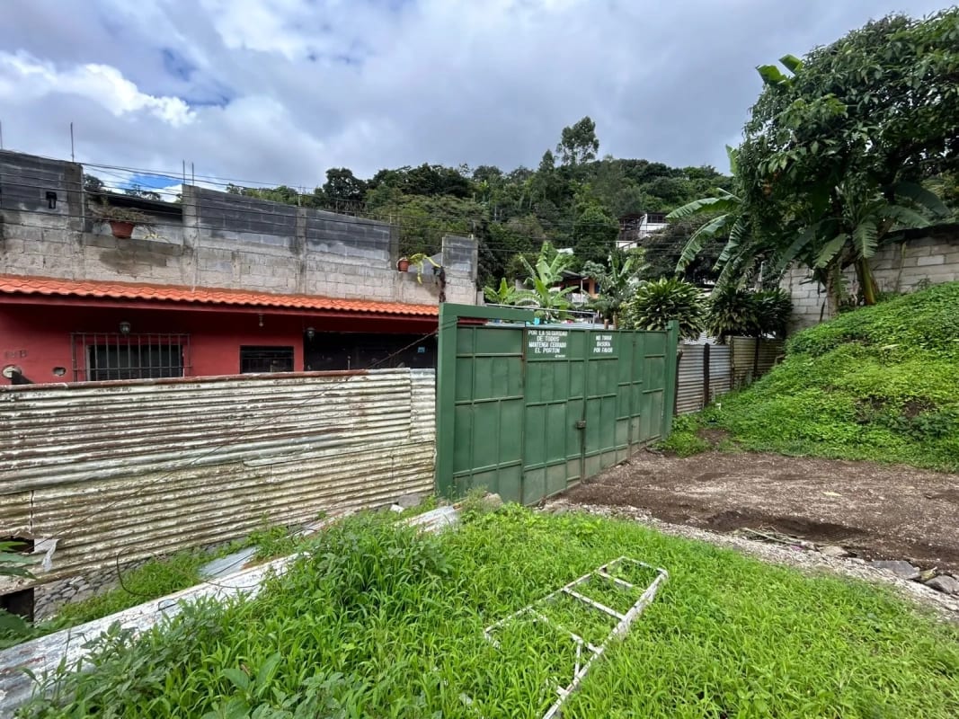 Terreno en venta en Antigua Guatemala a minutos del casco urbano — foto 1 de 12