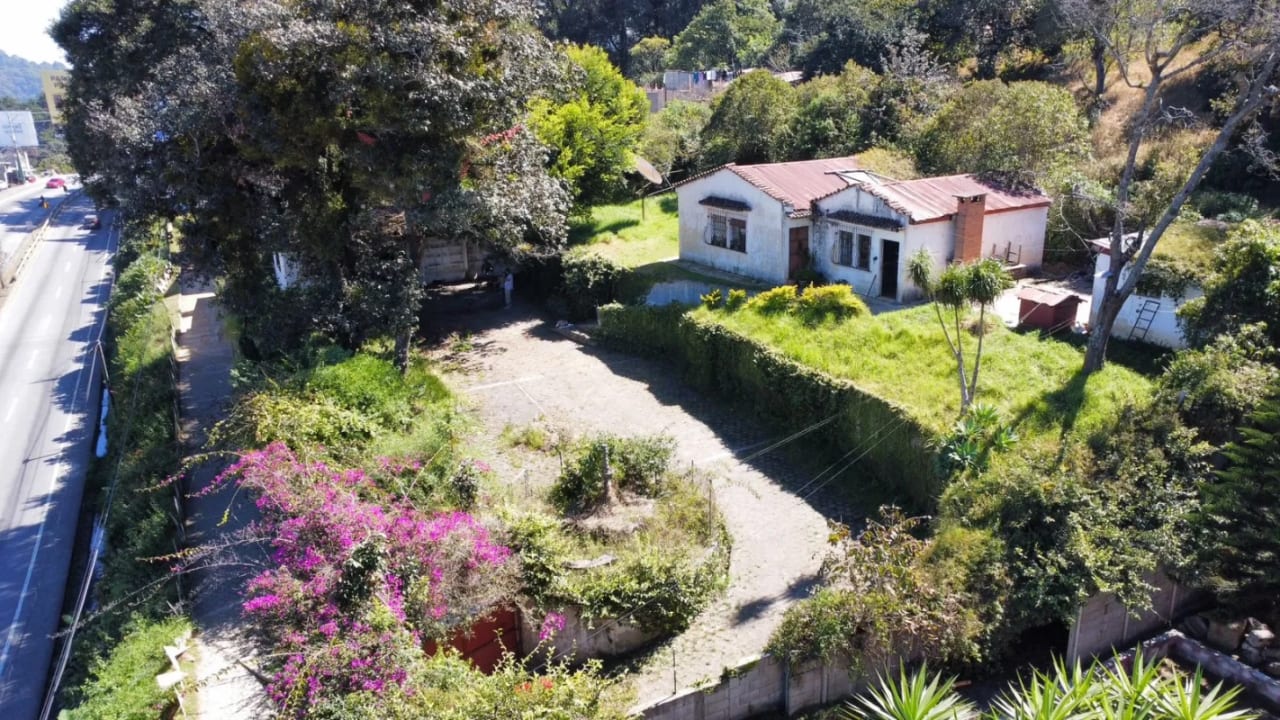 Terreno para remodelar en Santa Lucia Milpas Altas — foto 1 de 16