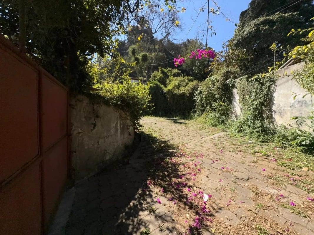 Terreno para remodelar en Santa Lucia Milpas Altas — foto 9 de 16