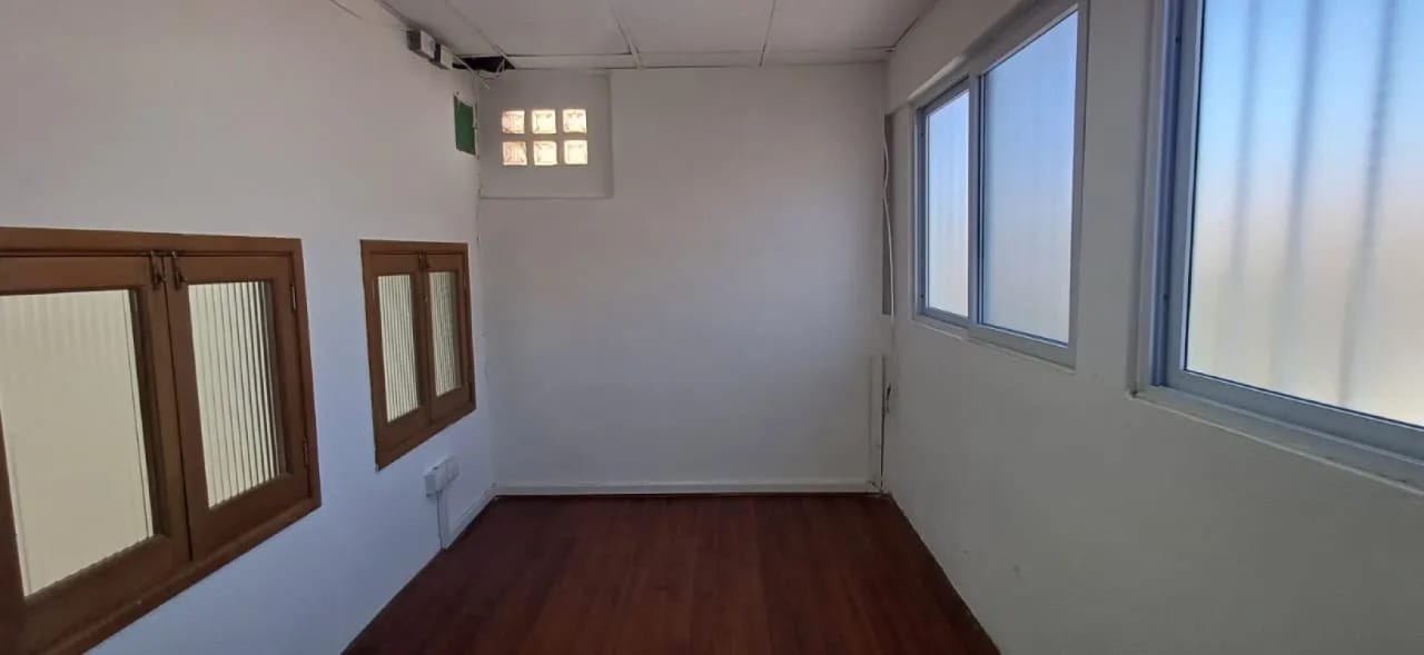 Se renta casa en zona 10 — foto 14 de 16