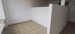 OFICINA EN RENTA - ZONA 9 — miniatura 3 de 7