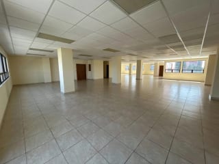 Se renta oficina en zona 13 — miniatura 5 de 7