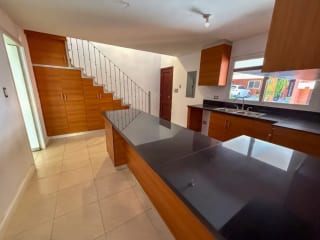 CASA EN VENTA ó RENTA EXPLANADA CAYALA Z.16 GUATEMALA — miniatura 15 de 17