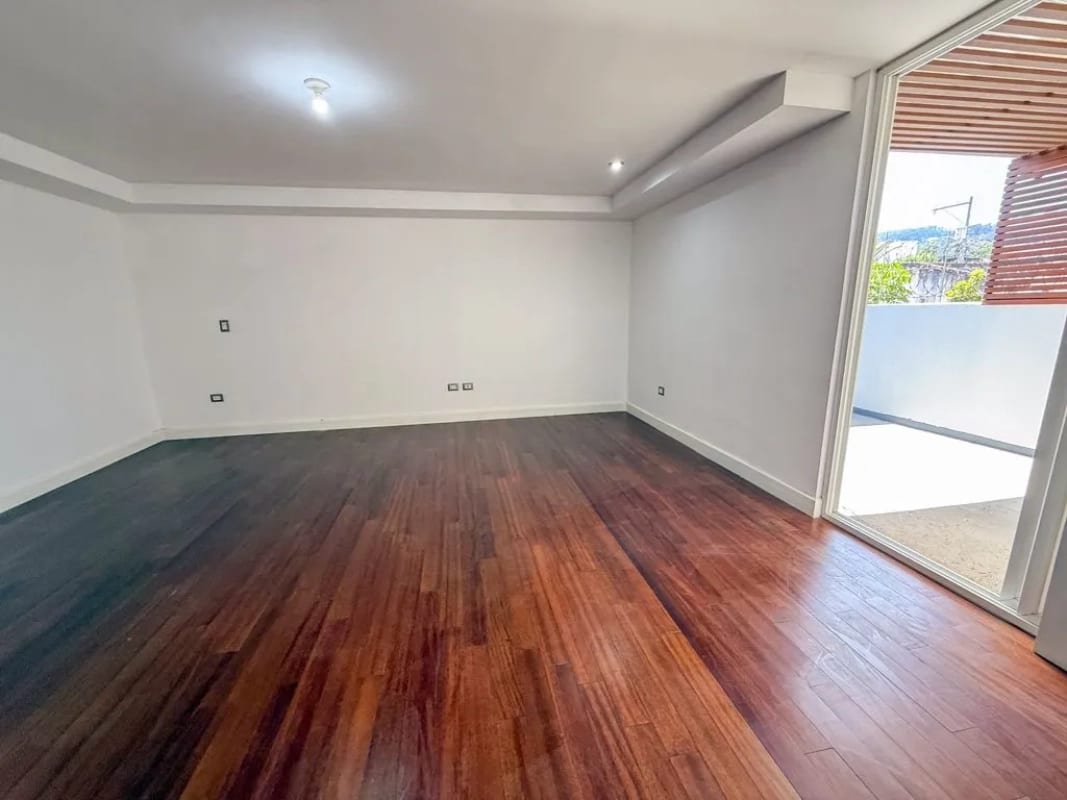 CASA EN VENTA ó RENTA EXPLANADA CAYALA Z.16 GUATEMALA — foto 12 de 17