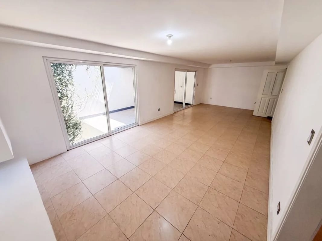 CASA EN VENTA ó RENTA EXPLANADA CAYALA Z.16 GUATEMALA — foto 7 de 17