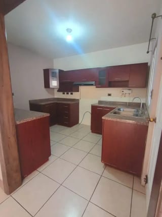Casa en venta en Hacienda Real zona 16🏠✨ — miniatura 13 de 16